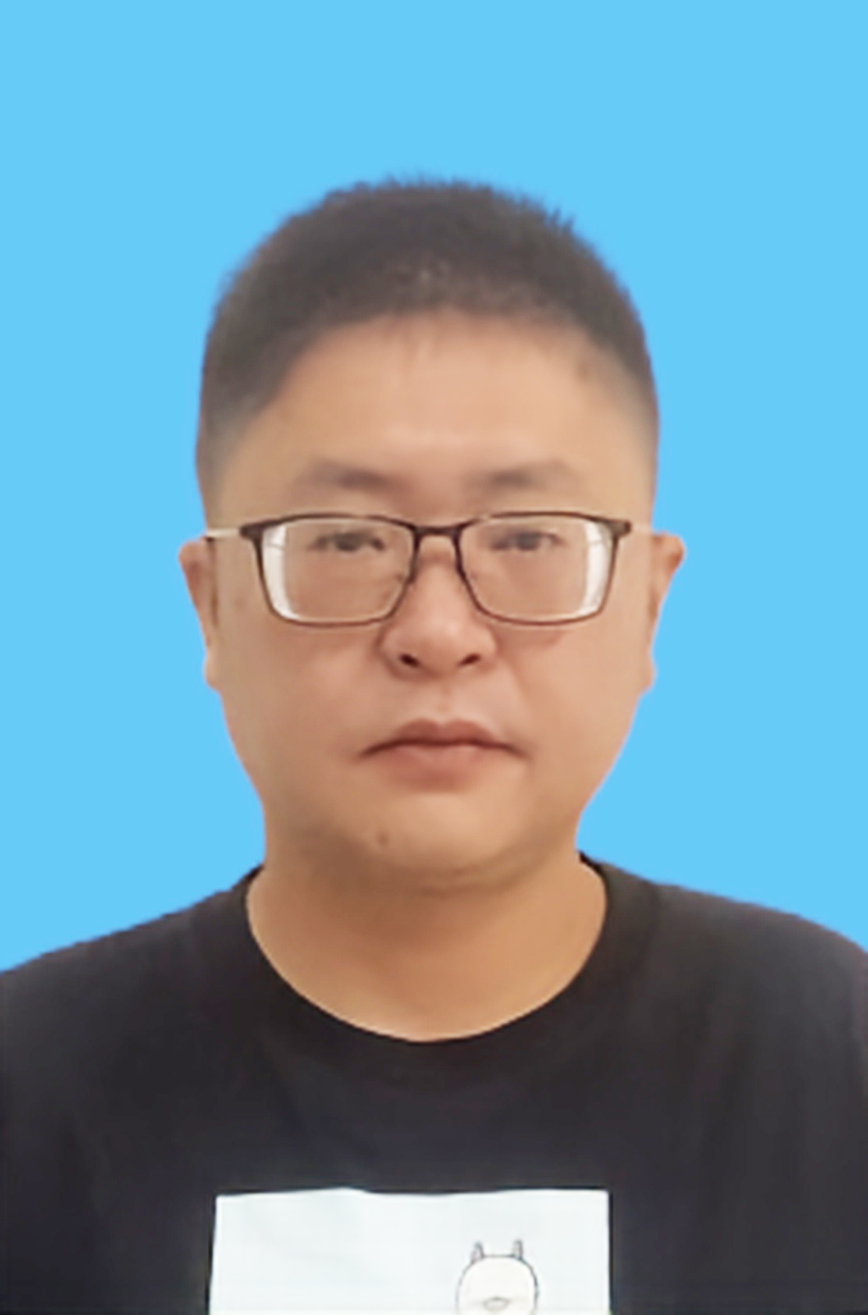 吕滢.jpg